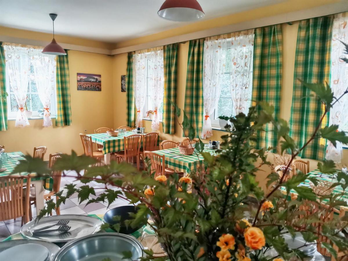 Penzion Pastviny 外观 照片